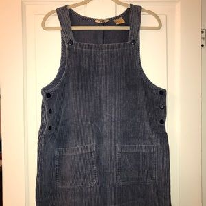 Vintage Corduroy Blue Jumper/Jumpsuit! Size M